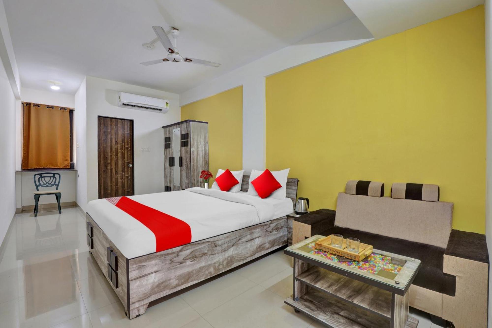 Fabhotel Relax Gandhinagar Esterno foto