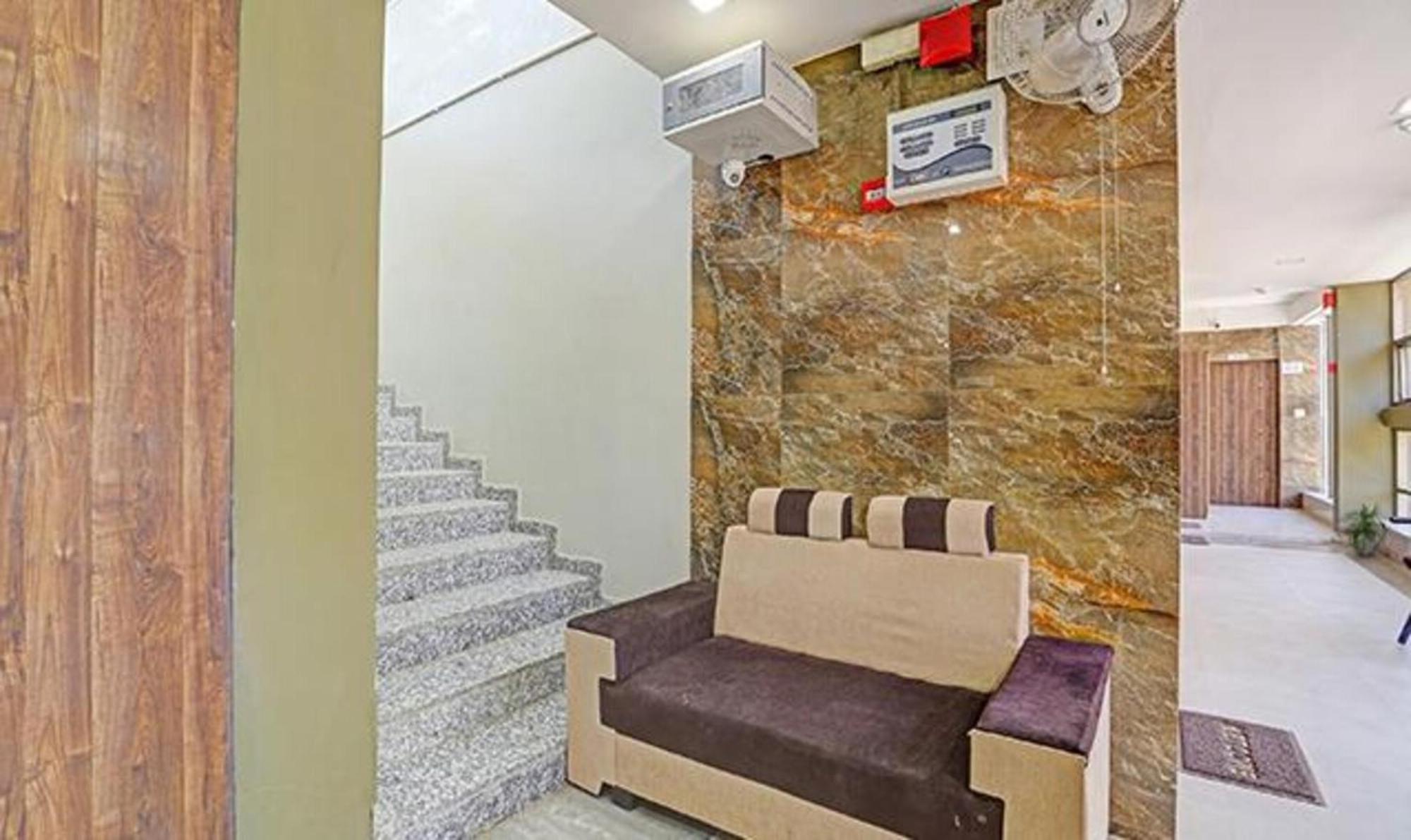 Fabhotel Relax Gandhinagar Esterno foto