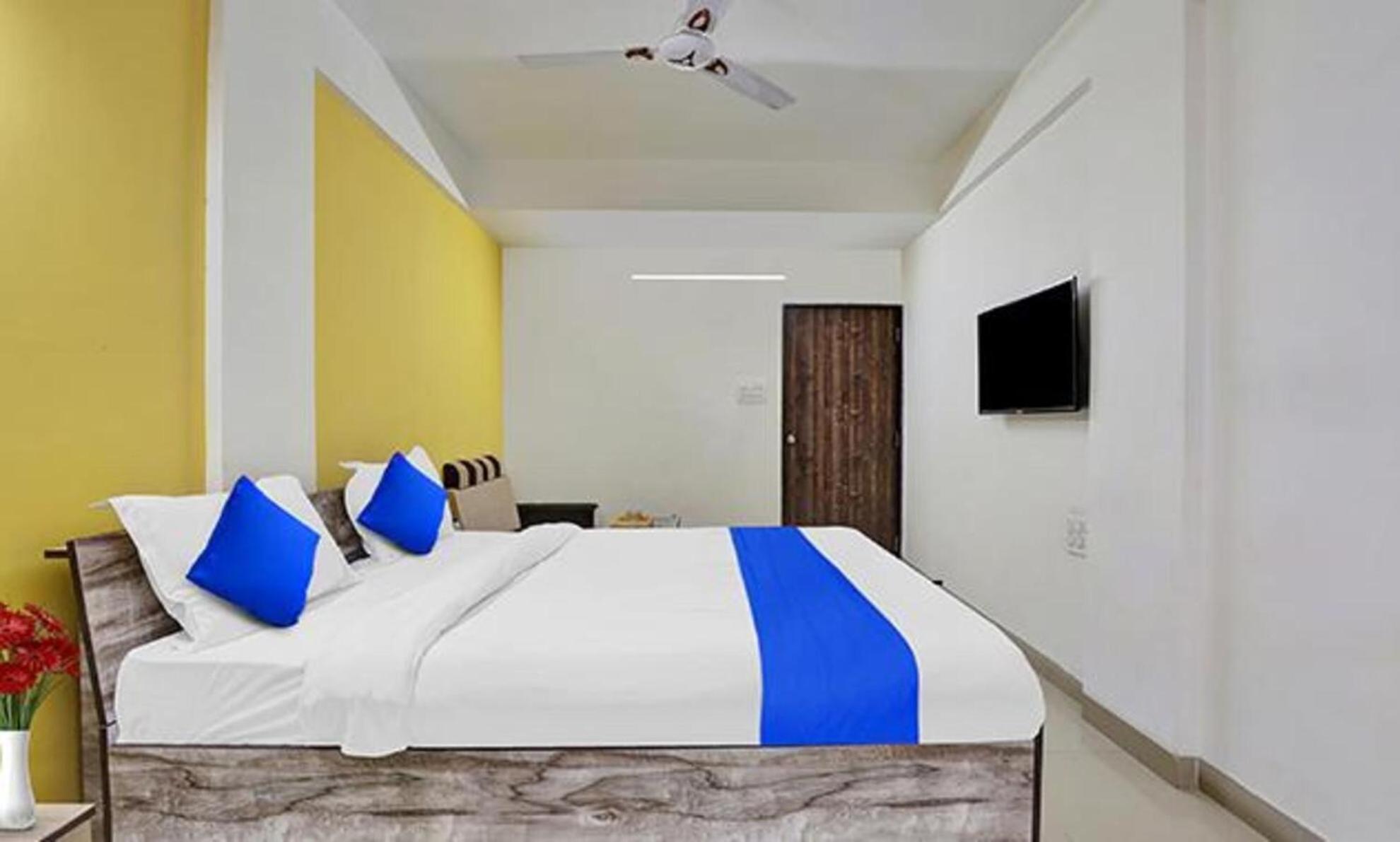 Fabhotel Relax Gandhinagar Esterno foto