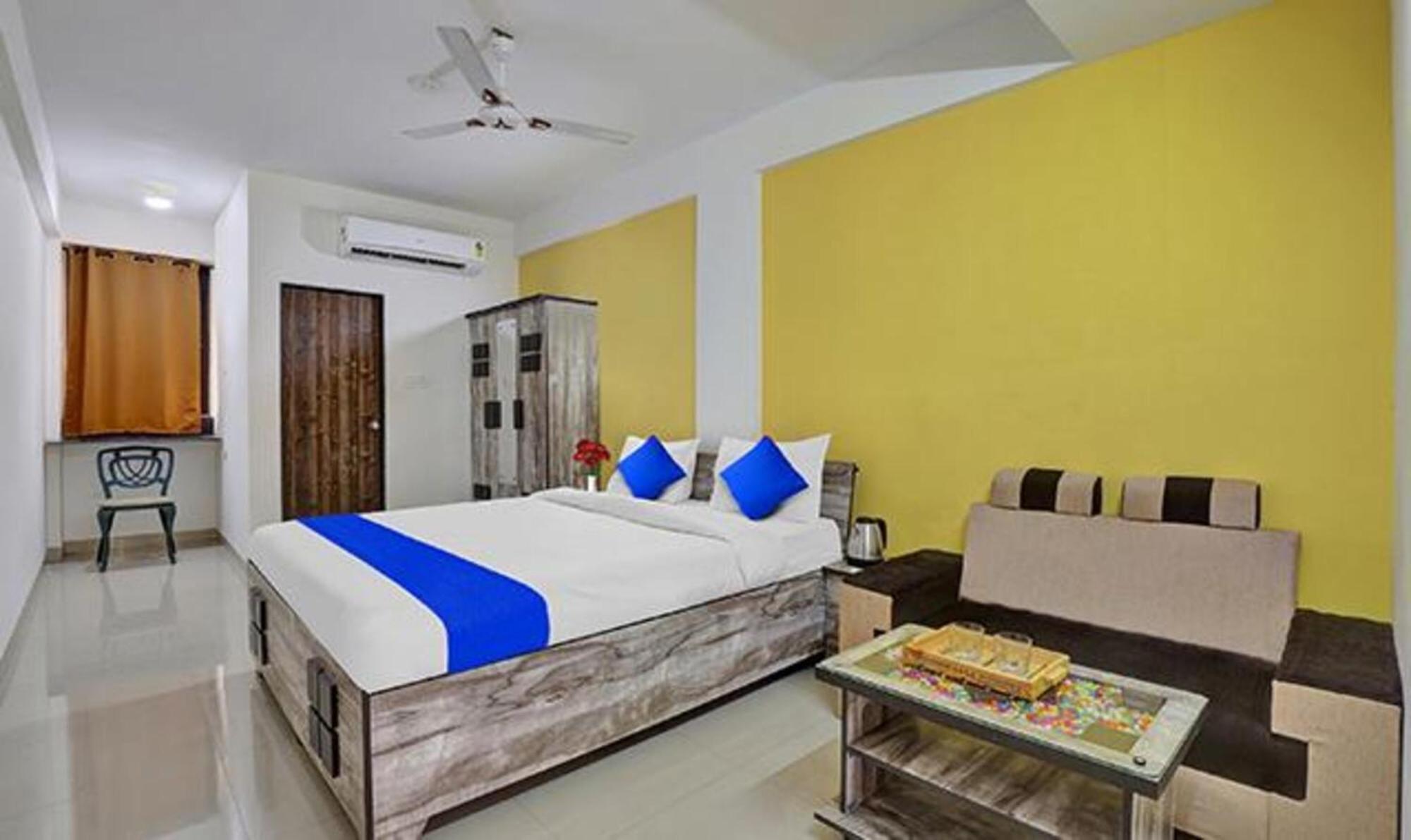 Fabhotel Relax Gandhinagar Esterno foto