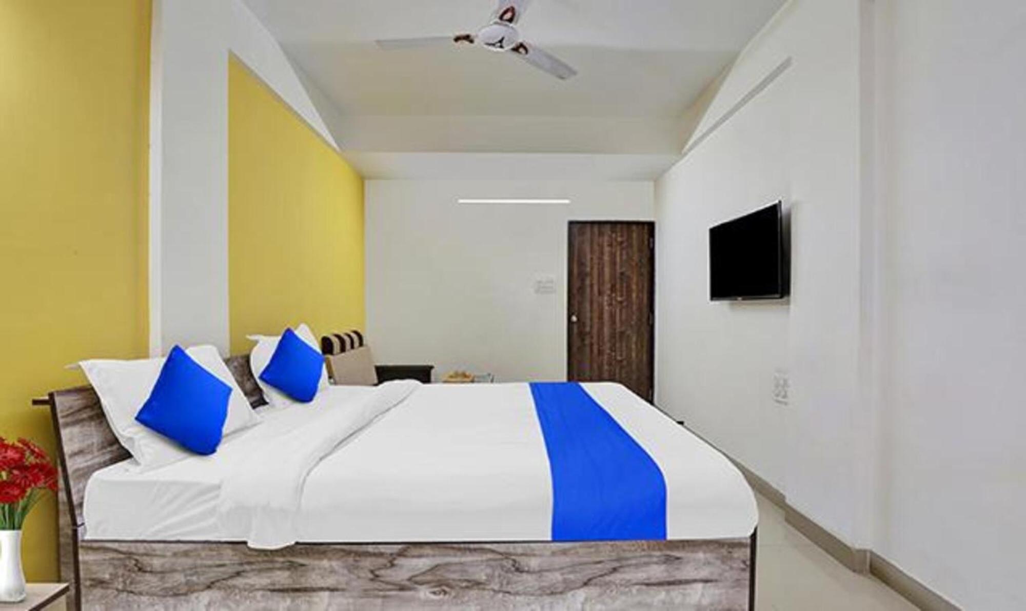 Fabhotel Relax Gandhinagar Esterno foto